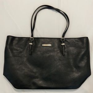 Black nine west purse.